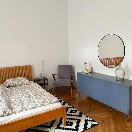 Authentic Buda Home Budapest Bagian luar foto