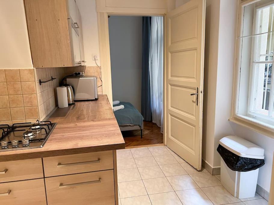Authentic Buda Home Budapest Bagian luar foto