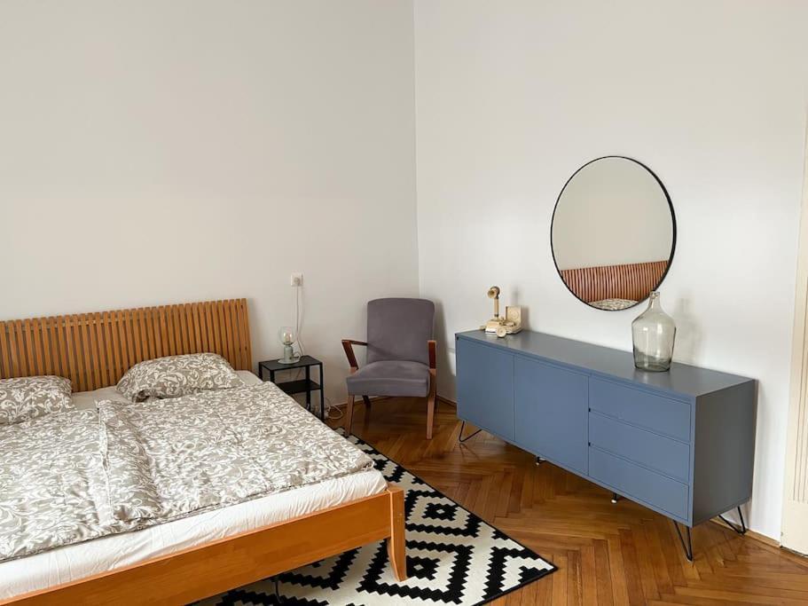 Authentic Buda Home Budapest Bagian luar foto